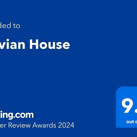 לינה וארוחת בוקר צ'יצ'סטר Flavian House מראה חיצוני תמונה